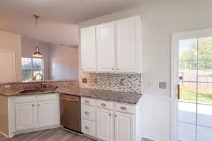 200 Stillwater Ct, Simpsonville, SC 29681 - Photo 10
