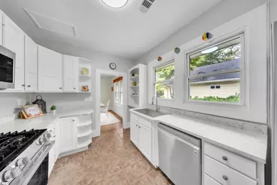 107 Whitehall Street, Greenville, SC 29609 - Photo 8