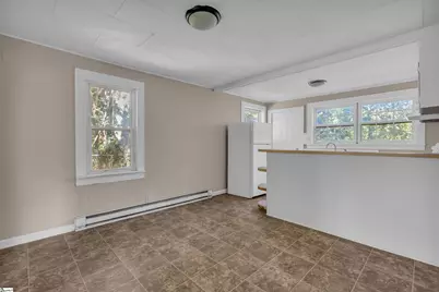 306 Westview Boulevard, Spartanburg, SC 29306 - Photo 8