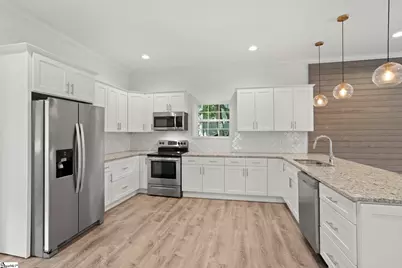44 4th Avenue, Greenville, SC 29611 - Photo 18