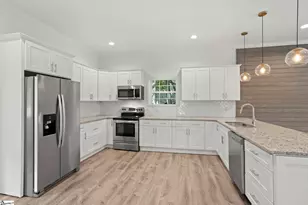 44 4th Ave, Greenville, SC 29611 - Photo 18