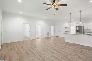 44 4th Ave, Greenville, SC 29611 - Photo 16