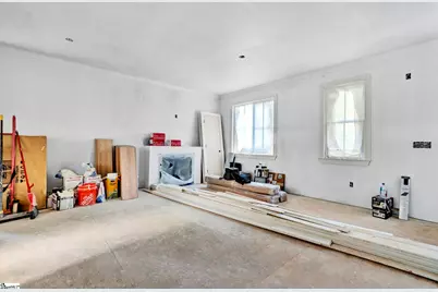 15 Meadow Crest Circle, Greenville, SC 29609 - Photo 8