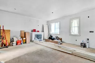 15 Meadow Crest Cir, Greenville, SC 29609 - Photo 8