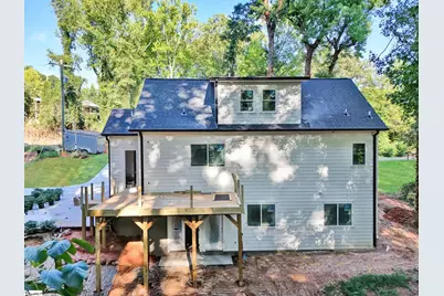 15 Meadow Crest Circle, Greenville, SC 29609 - Photo 2