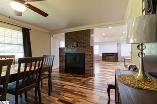 201 Knollview Dr, Greenville, SC 29611 - Photo 32
