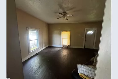 6 Hammett Street, Laurens, SC 29360 - Photo 2