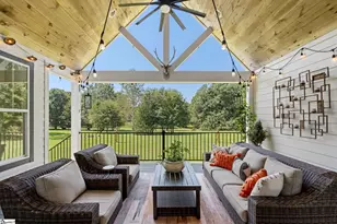 17 Joan Dr, Taylors, SC 29687 - Photo 4