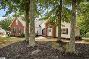 191 Amberwood Dr, Anderson, SC 29621 - Photo 2
