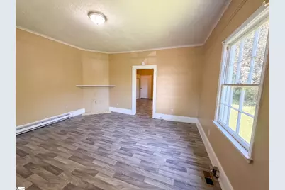372 Oliver Street, Spartanburg, SC 29303 - Photo 6