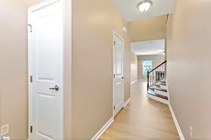 22 Irvington Dr, Greer, SC 29650 - Photo 4