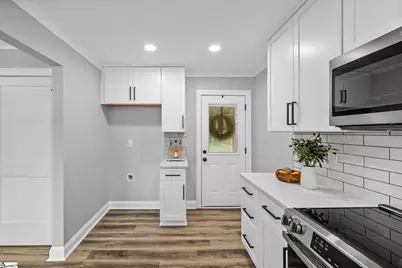 22 Gurley Avenue, Greenville, SC 29605 - Photo 12