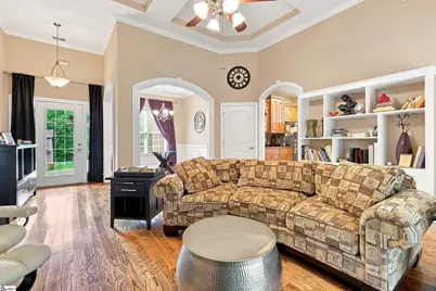 608 Mandeville Drive, Boiling Springs, SC 29316 - Photo 4