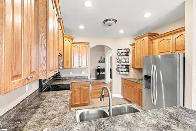 608 Mandeville Drive, Boiling Springs, SC 29316 - Photo 8