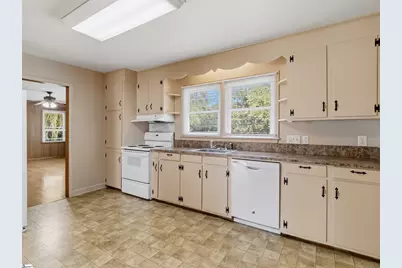 5 Lisa Drive, Greenville, SC 29615 - Photo 12