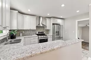 209 Tindal Rd, Greenville, SC 29617 - Photo 12