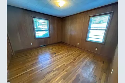 307 Spruce Street, Clinton, SC 29325 - Photo 18