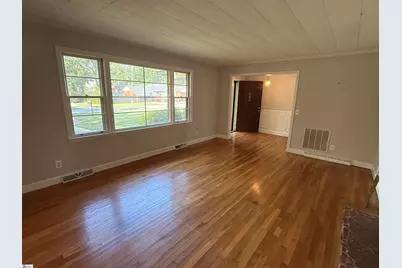 307 Spruce Street, Clinton, SC 29325 - Photo 4