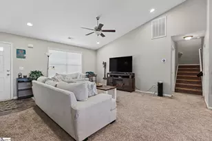 430 Peaksview Dr, Simpsonville, SC 29681 - Photo 4