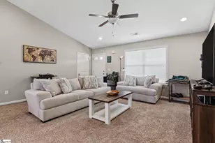430 Peaksview Dr, Simpsonville, SC 29681 - Photo 6