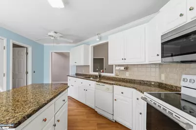 207 Kinard Way, Simpsonville, SC 29681 - Photo 12