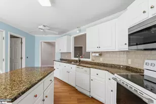 207 Kinard Way, Simpsonville, SC 29681 - Photo 12