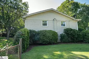 2 Selwyn Dr, Greenville, SC 29615 - Photo 32