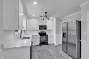 114 Saturn Ln, Greer, SC 29651 - Photo 8