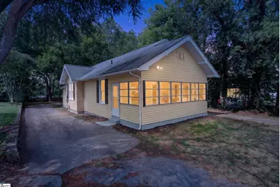 19 N Washington Avenue, Greenville, SC 29611 - Photo 2
