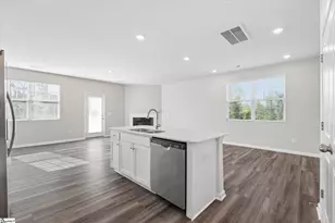 319 E Compass Wy, Easley, SC 29640 - Photo 8