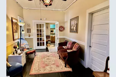 206 E Greenwood Street, Landrum, SC 29356 - Photo 6