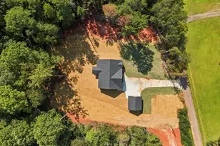 171 Easy St, Wellford, SC 29385 - Photo 32