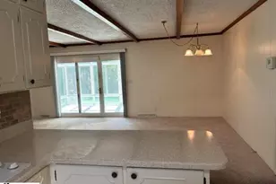 202 Wardlaw Rd, Laurens, SC 29360 - Photo 6