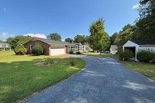 202 Wardlaw Rd, Laurens, SC 29360 - Photo 26