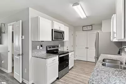 322 Long Grove Lane, Greer, SC 29650 - Photo 6