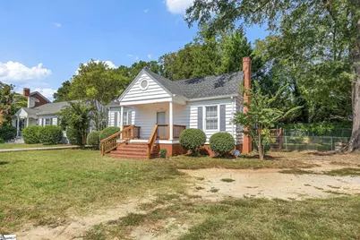 102 W Farley Avenue, Laurens, SC 29360 - Photo 2