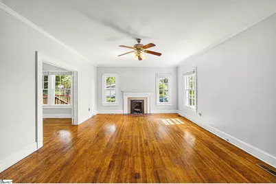 102 W Farley Avenue, Laurens, SC 29360 - Photo 6