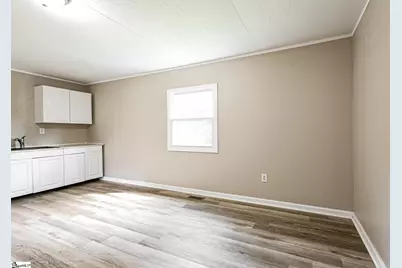 105 Short Street, Laurens, SC 29360 - Photo 8