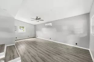 100 Basin Dr, Boiling Springs, SC 29316 - Photo 4
