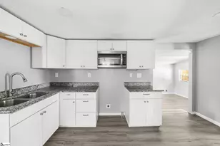 100 Basin Dr, Boiling Springs, SC 29316 - Photo 8