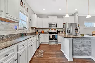 817 Camberwell Rd, Simpsonville, SC 29680 - Photo 10