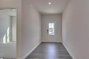 201 Harling Ct, Fountain Inn, SC 29644 - Photo 2