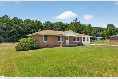 242 Sherwood Drive, Belton, SC 29627 - Photo 2