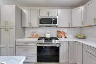 303 Watson Rd, Taylors, SC 29687 - Photo 16