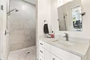 98 E McBee Ave, Greenville, SC 29601 - Photo 20