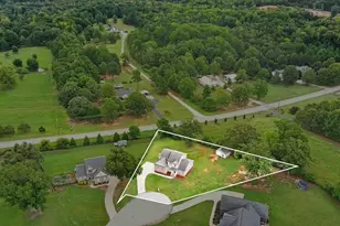 205 Chanticlear Ct, Gray Court, SC 29645 - Photo 2