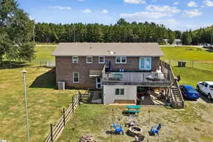 1055 Little Mountain Rd, Wellford, SC 29385 - Photo 8