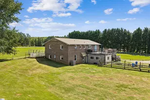 1055 Little Mountain Rd, Wellford, SC 29385 - Photo 6