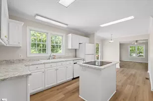 425 Roe Rd, Greenville, SC 29611 - Photo 10