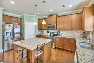 1009 Hillcrest Ct, Anderson, SC 29621 - Photo 14